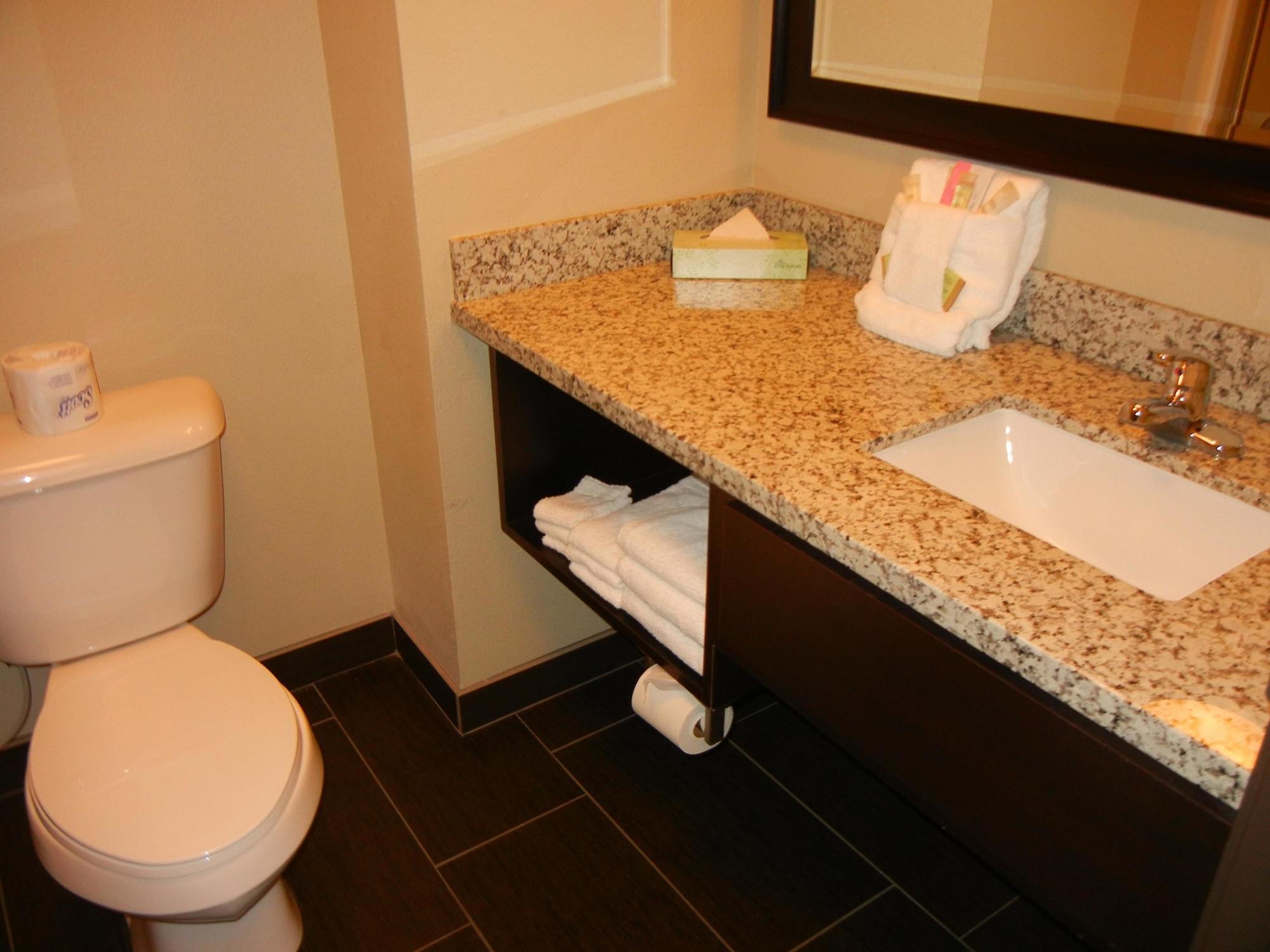 Best Western Roosevelt Place Bismarck Exterior foto